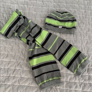 Vans Gray and Green Striped Hat and Scarf Set
